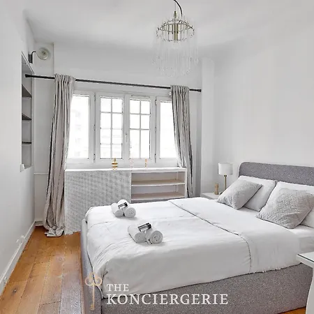 Duplex D'exception Avec Terrasse Et Vue Parisienne *